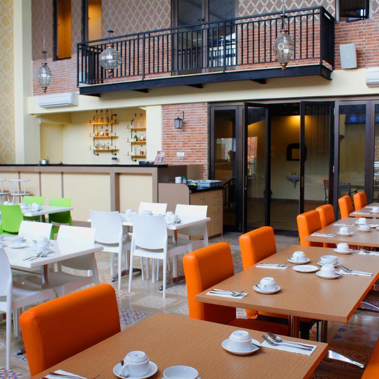 D'Kalpa Hotel Demangan Yogyakarta Extérieur photo